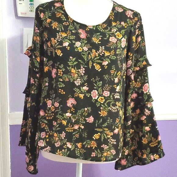 Lush Black Floral Ruffled Bell Long Sleeve Boho Cottagecore Flowy Top - Picture 1 of 8